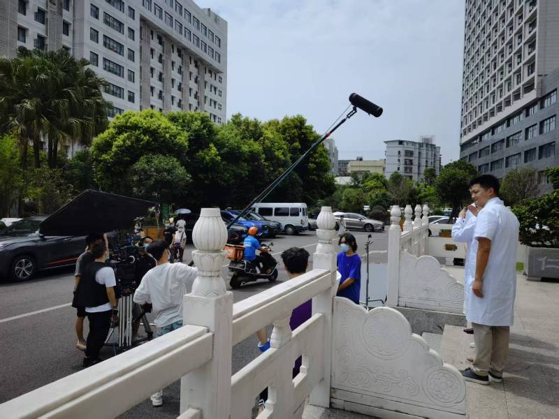 新兴区广告片拍摄公司低成本实现高规格制作的诀窍